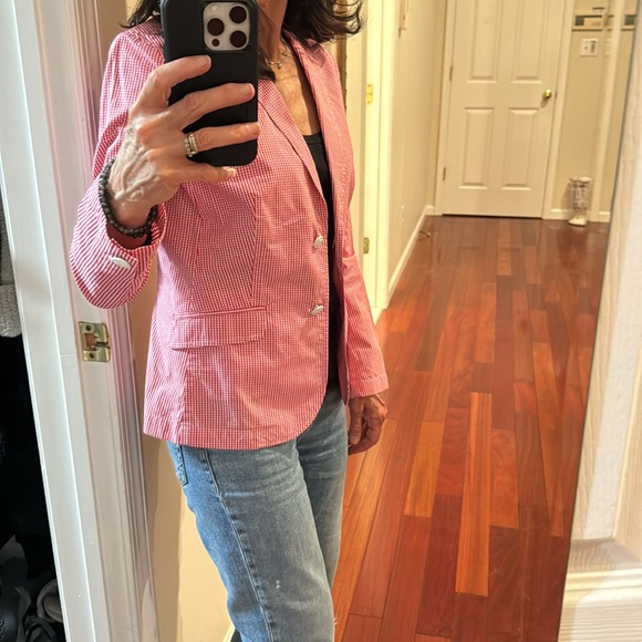 Banana Republic Jackets & Blazers - Banana Republic never worn vintage gingham blazer.